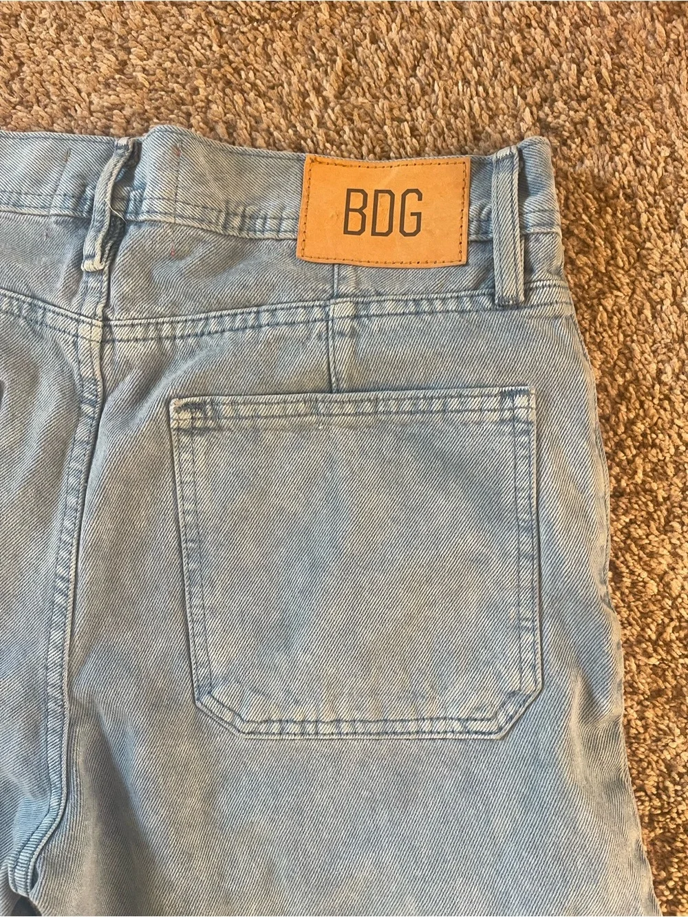 Men’s BDG Chalky Blue Bow Fit Jeans | size 31/32